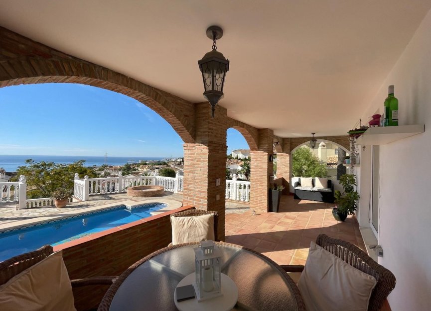 Resale - House - Detached Villa - Benalmádena