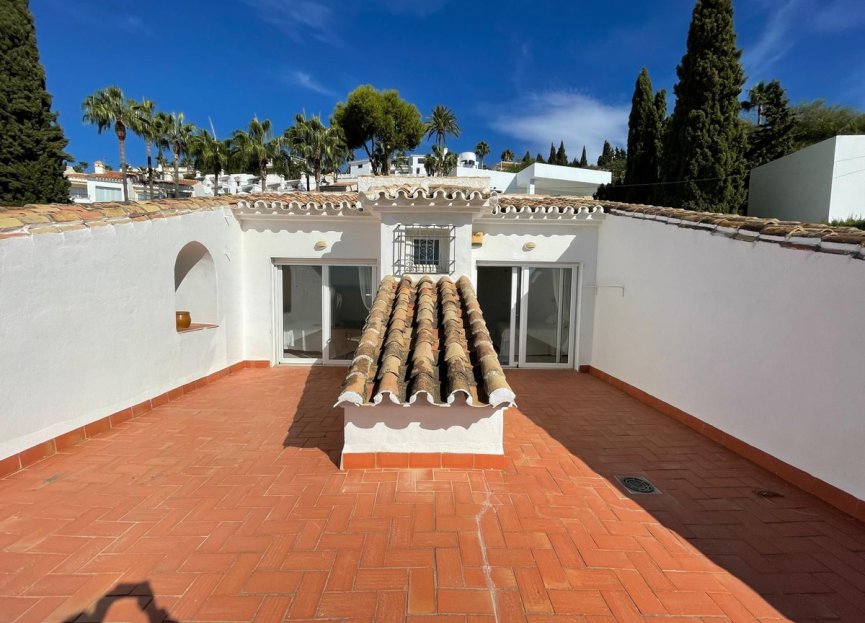 Resale - House - Detached Villa - Benalmádena