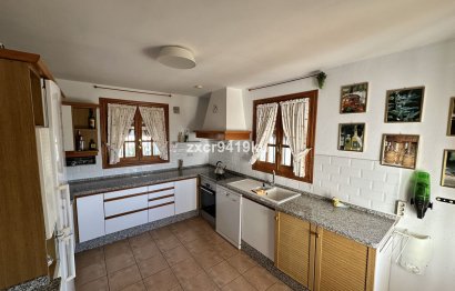 Resale - House - Detached Villa - Benalmádena - La Capellania