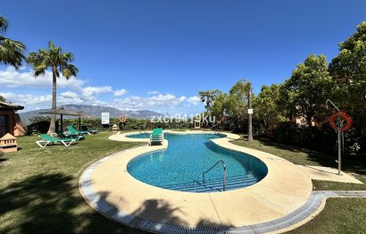 Resale - Apartment - Ground Floor Apartment - Marbella - La Mairena