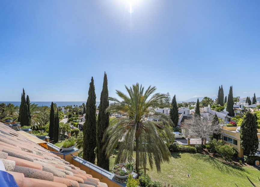 Resale - Apartment - Middle Floor Apartment - Marbella - Bahía de Marbella