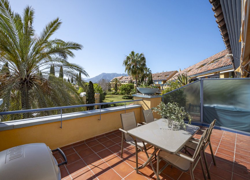 Resale - Apartment - Middle Floor Apartment - Marbella - Bahía de Marbella