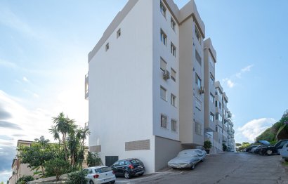 Resale - Apartment - Ground Floor Apartment - Marbella - Nueva Andalucia