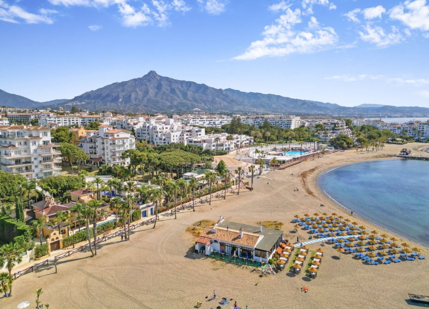 Resale - Apartment - Ground Floor Apartment - Marbella - Puerto Banús