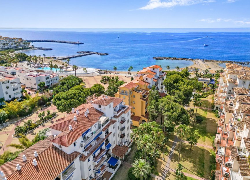 Resale - Apartment - Ground Floor Apartment - Marbella - Puerto Banús