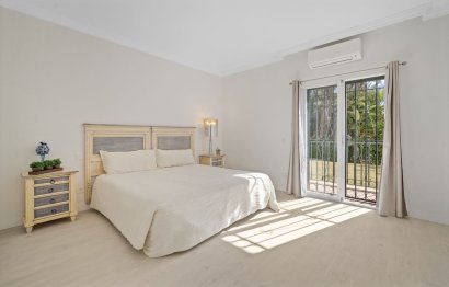 Resale - Apartment - Ground Floor Apartment - Marbella - Puerto Banús