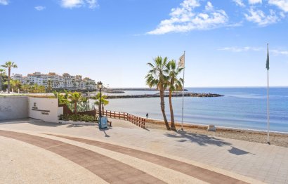 Resale - Apartment - Ground Floor Apartment - Marbella - Puerto Banús