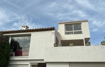 Resale - House - Detached Villa - Estepona - Estepona Centro