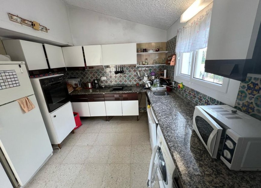 Resale - House - Detached Villa - Estepona - Estepona Centro