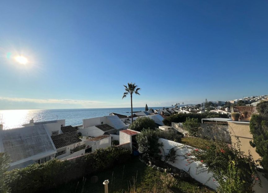 Resale - House - Detached Villa - Estepona - Estepona Centro