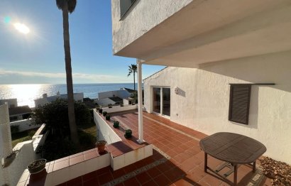 Resale - House - Detached Villa - Estepona - Estepona Centro