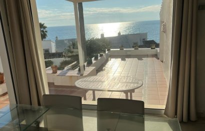 Resale - House - Detached Villa - Estepona - Estepona Centro