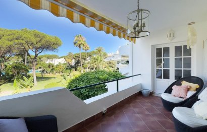 Resale - Apartment - Middle Floor Apartment - Estepona - Estepona Centro