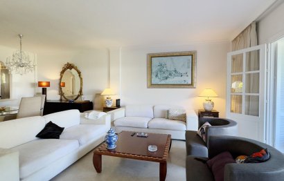 Resale - Apartment - Middle Floor Apartment - Estepona - Estepona Centro