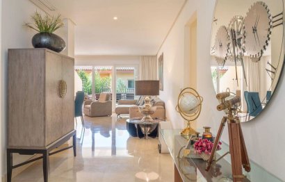 Resale - Apartment - Middle Floor Apartment - Marbella - Nueva Andalucia