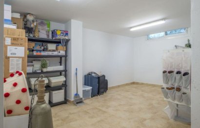 Resale - Apartment - Middle Floor Apartment - Marbella - Nueva Andalucia