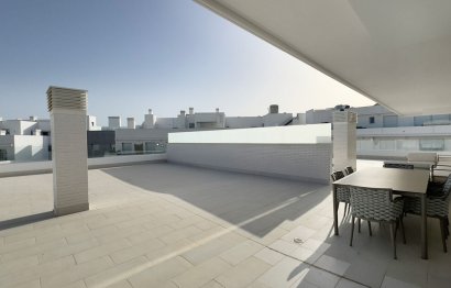 Resale - Apartment - Top Floor Apartment - Marbella - Nueva Andalucia