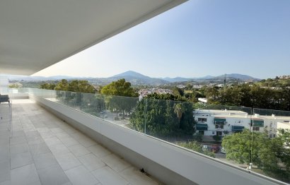 Resale - Apartment - Top Floor Apartment - Marbella - Nueva Andalucia