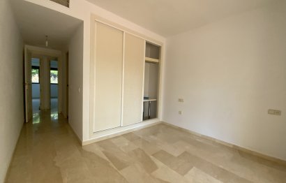 Resale - Apartment - Ground Floor Apartment - Estepona - Costalita