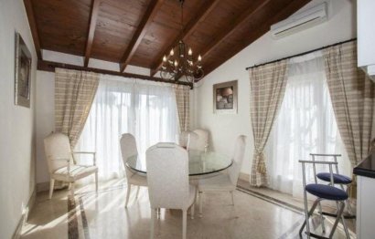 Resale - House - Detached Villa - Marbella - Nueva Andalucia