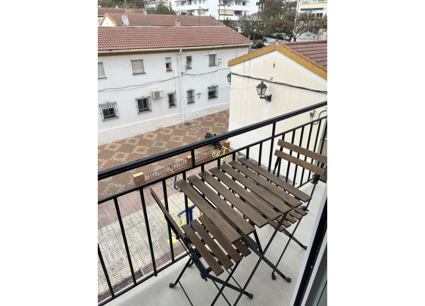 Resale - Apartment - Middle Floor Apartment - Marbella