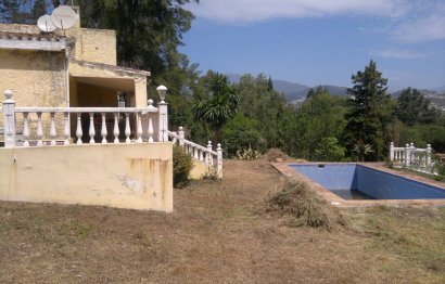 Resale - House - Finca - Cortijo - Marbella - Guadalmina Alta