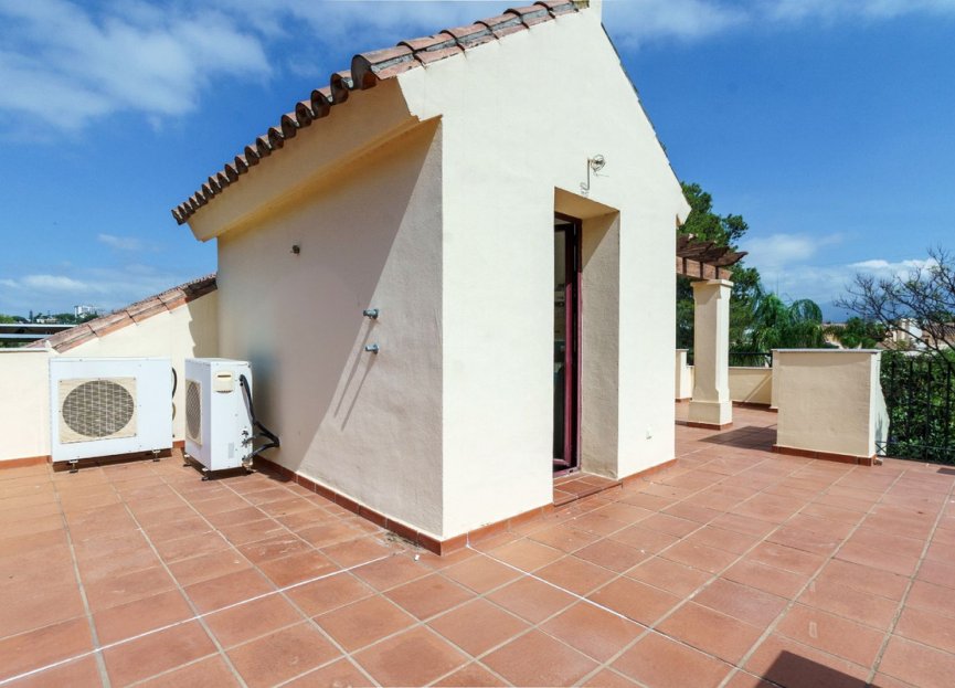 Resale - House - Townhouse - Marbella - Nueva Andalucia