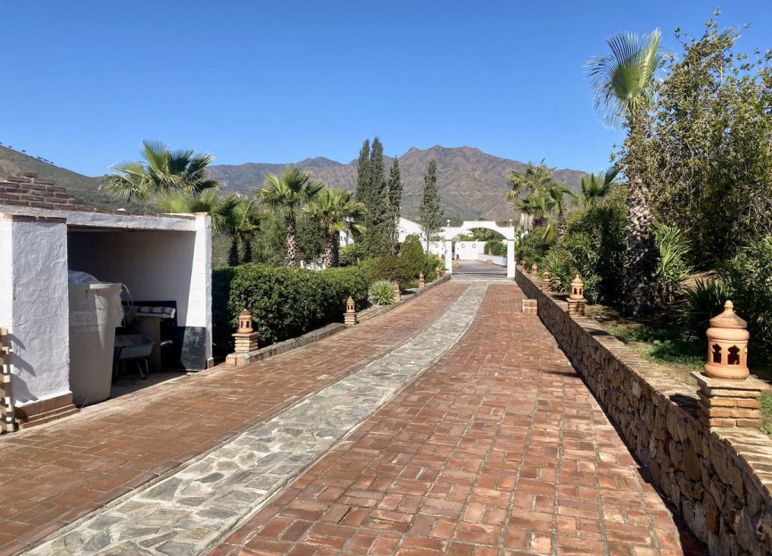 Resale - House - Detached Villa - Mijas