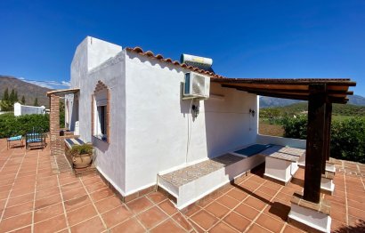 Resale - House - Detached Villa - Mijas