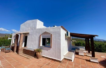 Resale - House - Detached Villa - Mijas