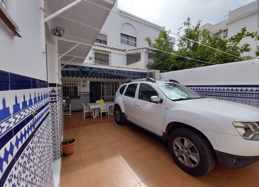 Resale - House - Townhouse - Estepona - Estepona Centro