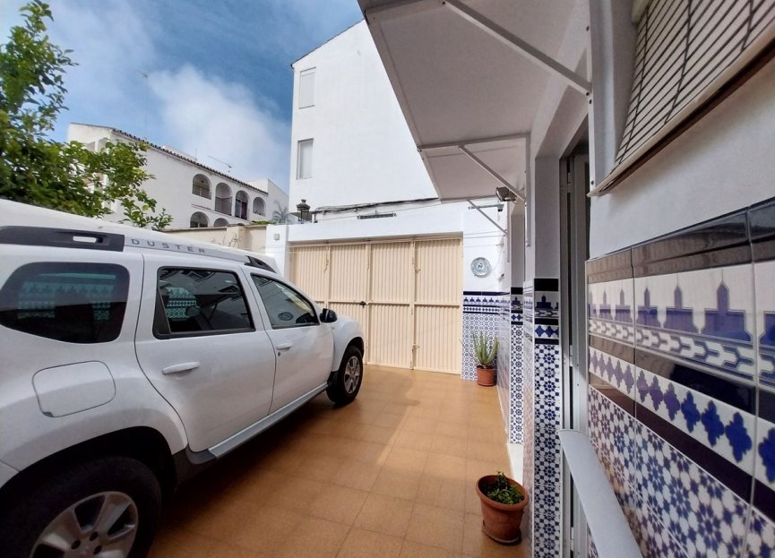 Resale - House - Townhouse - Estepona - Estepona Centro