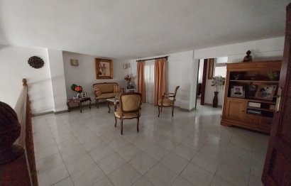 Resale - House - Townhouse - Estepona - Estepona Centro