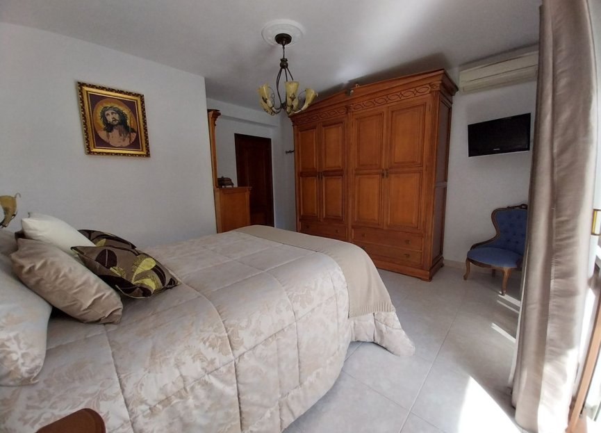 Resale - House - Townhouse - Estepona - Estepona Centro