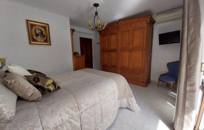 Resale - House - Townhouse - Estepona - Estepona Centro