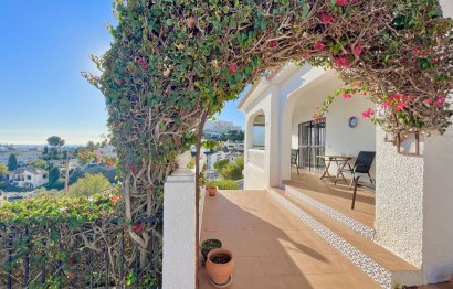 Resale - House - Detached Villa - Benalmádena - Benalmadena Centro