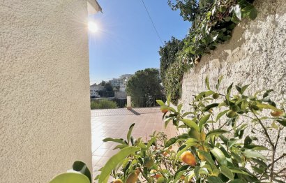 Resale - House - Detached Villa - Benalmádena - Benalmadena Centro