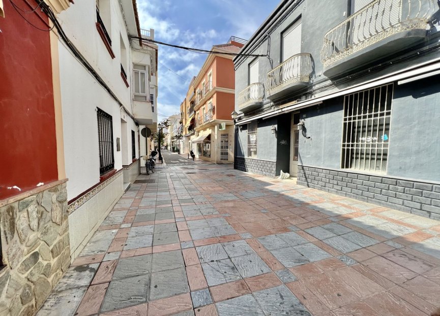 Resale - Apartment - Middle Floor Apartment - Fuengirola - Fuengirola Centro