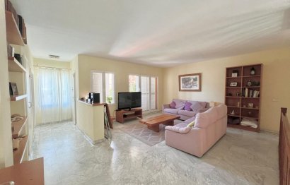 Resale - House - Semi-Detached House - Fuengirola - Fuengirola Centro