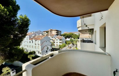 Resale - Apartment - Middle Floor Apartment - Marbella - Nueva Andalucia