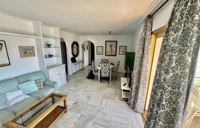 Resale - Apartment - Middle Floor Apartment - Marbella - Nueva Andalucia