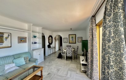 Resale - Apartment - Middle Floor Apartment - Marbella - Nueva Andalucia