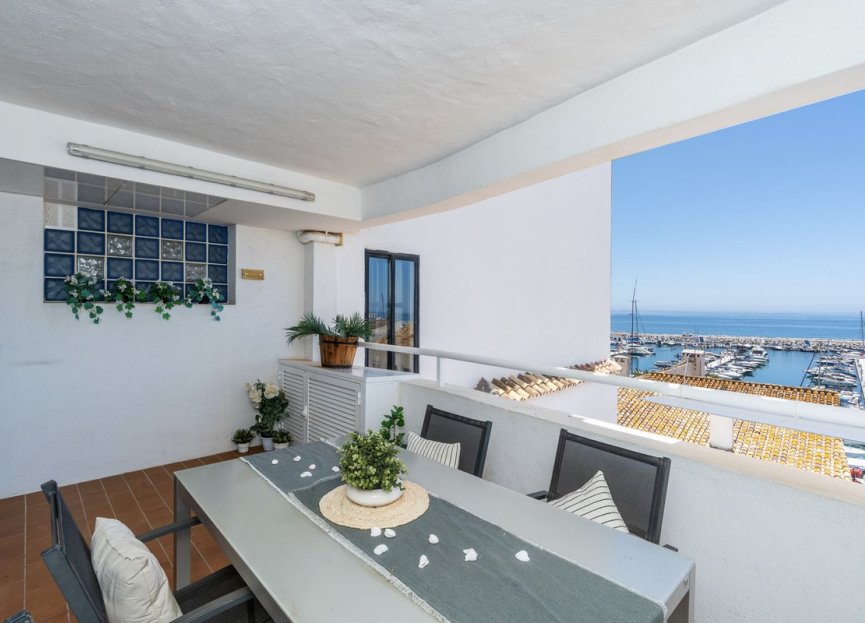 Resale - Apartment - Top Floor Apartment - Marbella - Puerto Banús