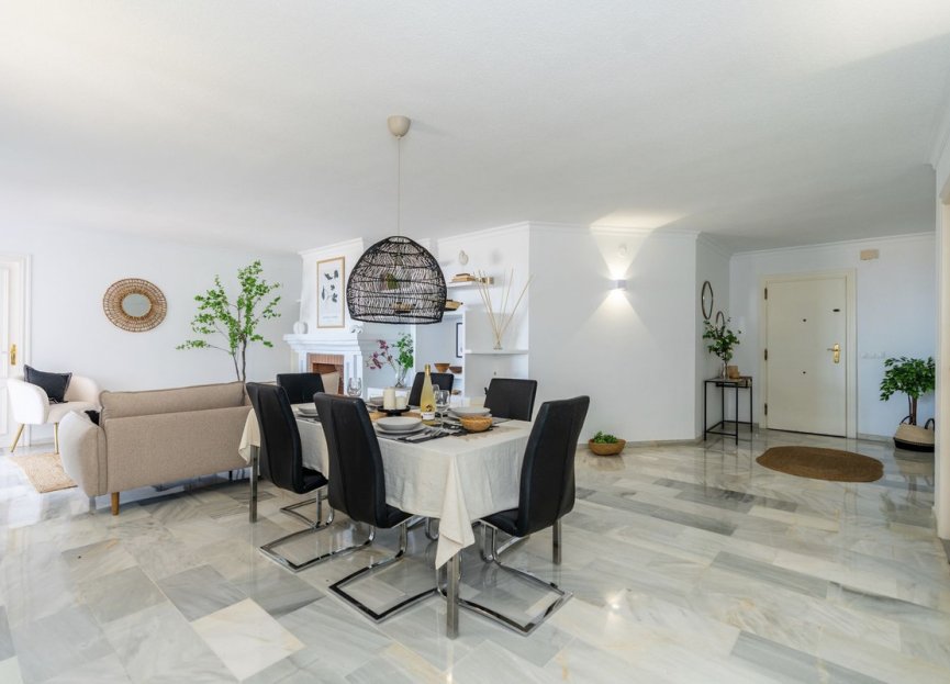 Resale - Apartment - Top Floor Apartment - Marbella - Puerto Banús