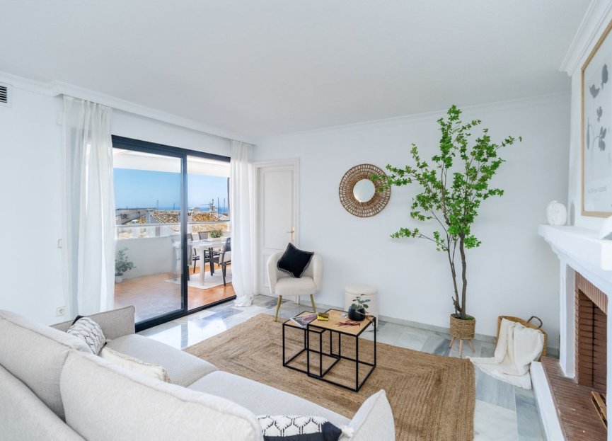 Resale - Apartment - Top Floor Apartment - Marbella - Puerto Banús