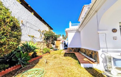 Resale - House - Detached Villa - Benalmádena - Benalmadena Costa