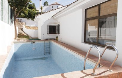 Resale - House - Detached Villa - Estepona - Estepona Centro