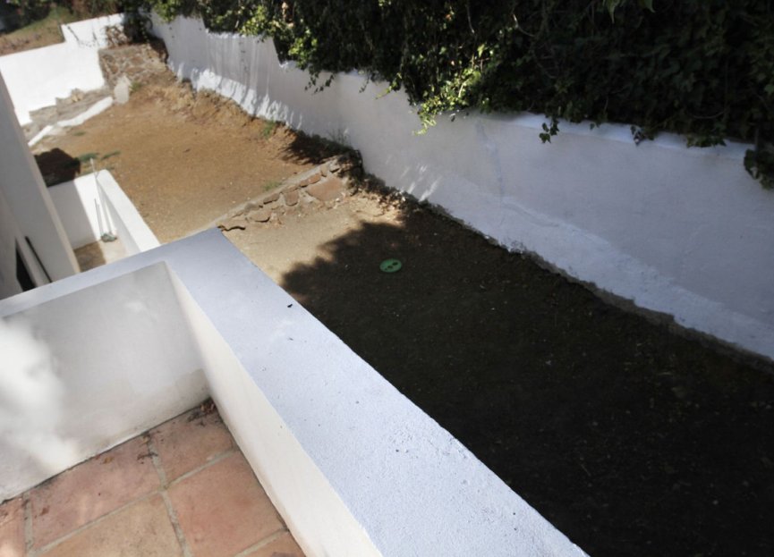 Resale - House - Detached Villa - Estepona - Estepona Centro