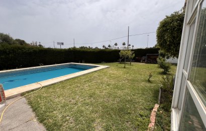 Resale - House - Detached Villa - Estepona - Selwo