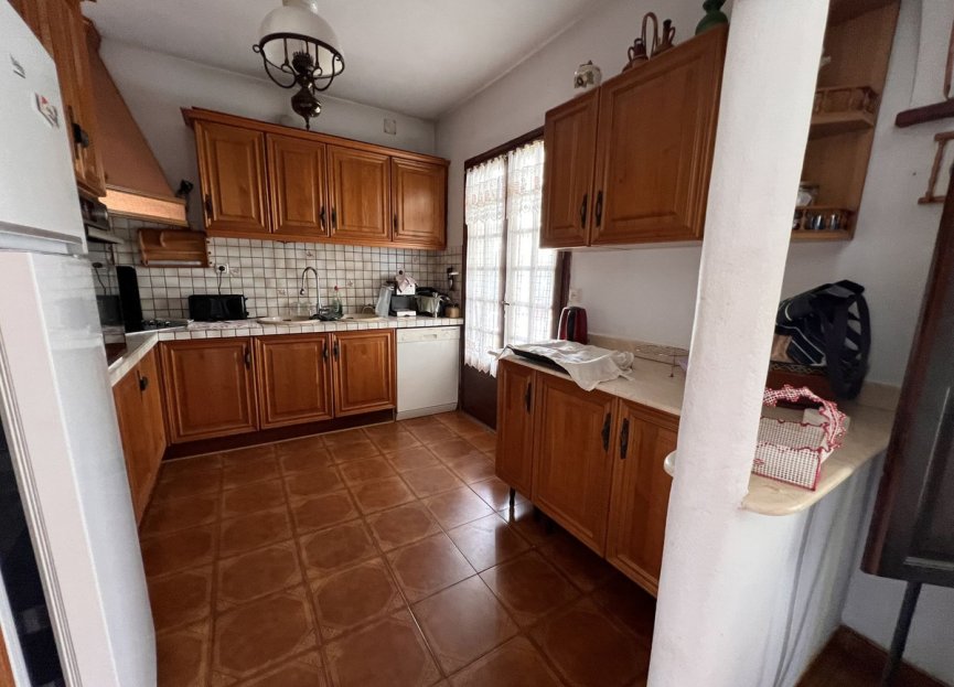 Resale - House - Detached Villa - Estepona - Selwo